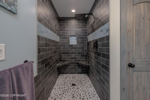 810 Dogwood Street, Anchorage, AK 99501