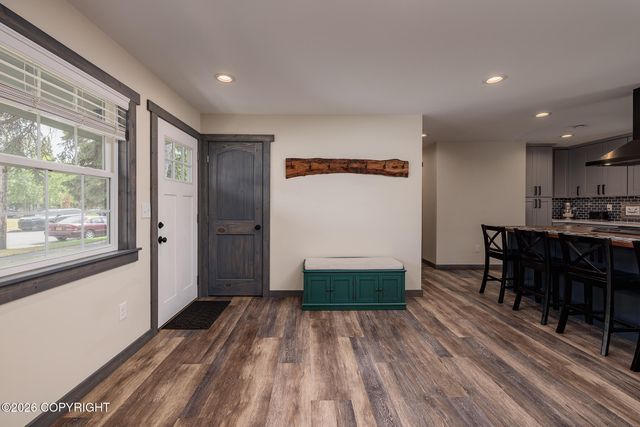 810 Dogwood Street, Anchorage, AK 99501