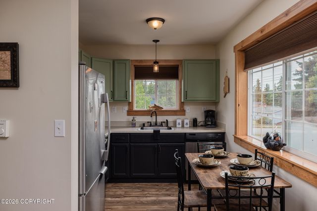 810 Dogwood Street, Anchorage, AK 99501