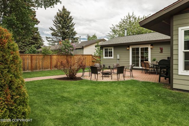 810 Dogwood Street, Anchorage, AK 99501