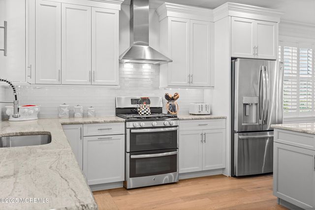 225 4th Street, Beach Haven, NJ 08008