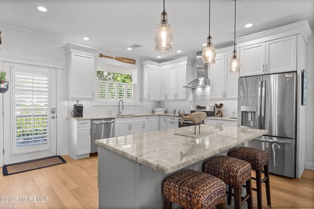 225 4th Street, Beach Haven, NJ 08008