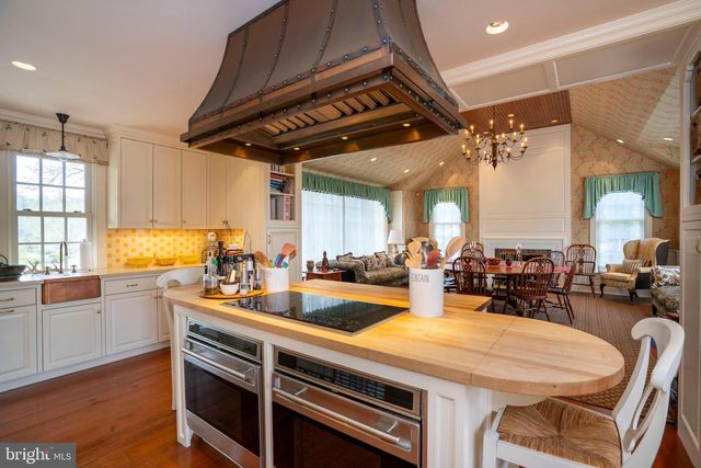9981 DOUGLAS ROAD, Red Lion, PA 17356