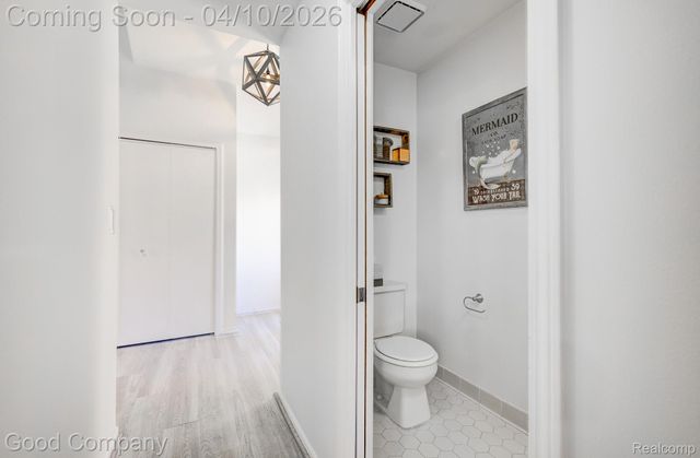 9526 Montgold Avenue, White Lake Charter Township, MI 48386