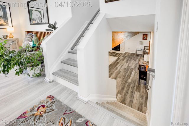 9526 Montgold Avenue, White Lake Charter Township, MI 48386