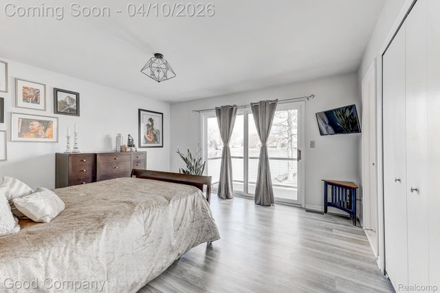 9526 Montgold Avenue, White Lake Charter Township, MI 48386