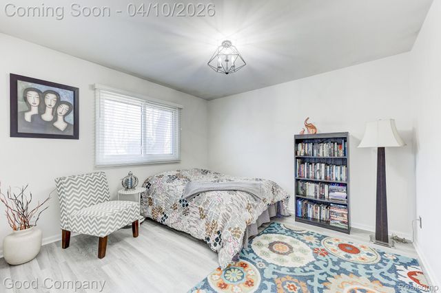 9526 Montgold Avenue, White Lake Charter Township, MI 48386