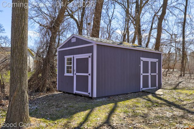 9526 Montgold Avenue, White Lake Charter Township, MI 48386