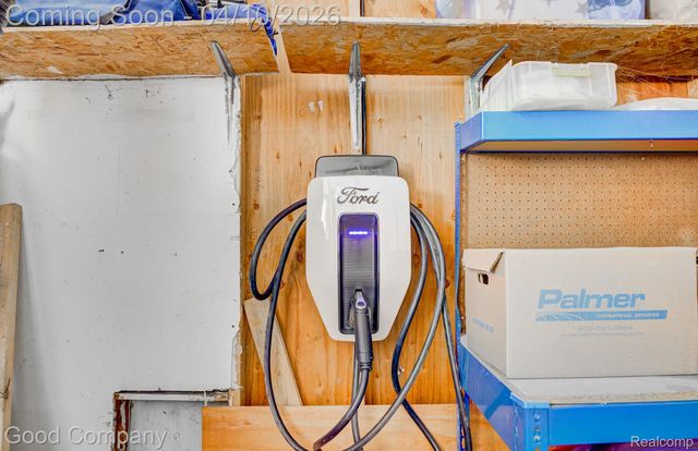 9526 Montgold Avenue, White Lake Charter Township, MI 48386