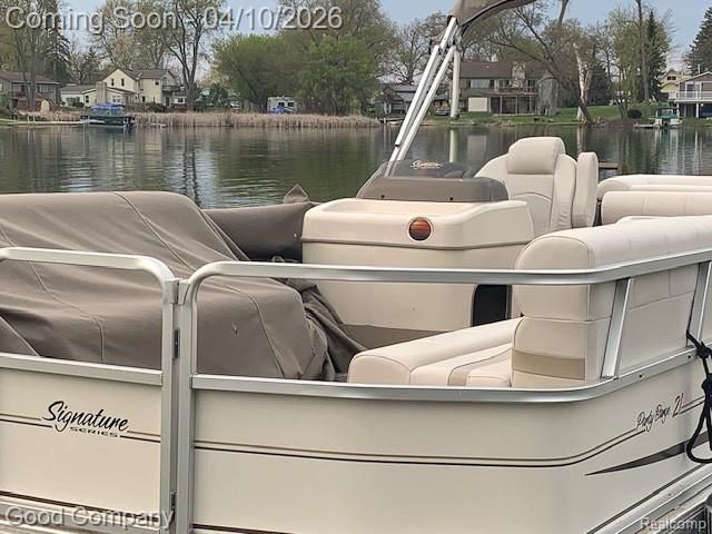 9526 Montgold Avenue, White Lake Charter Township, MI 48386