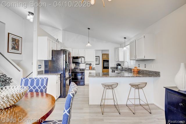 9526 Montgold Avenue, White Lake Charter Township, MI 48386