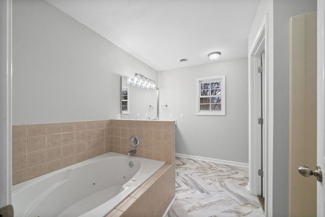 3118 Larson Ln, Clarksville, TN 37043