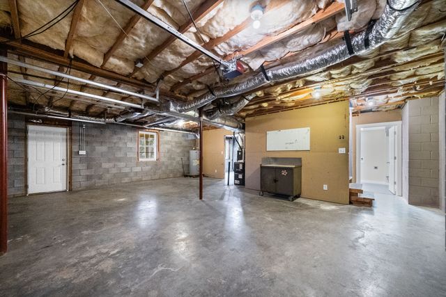 3118 Larson Ln, Clarksville, TN 37043