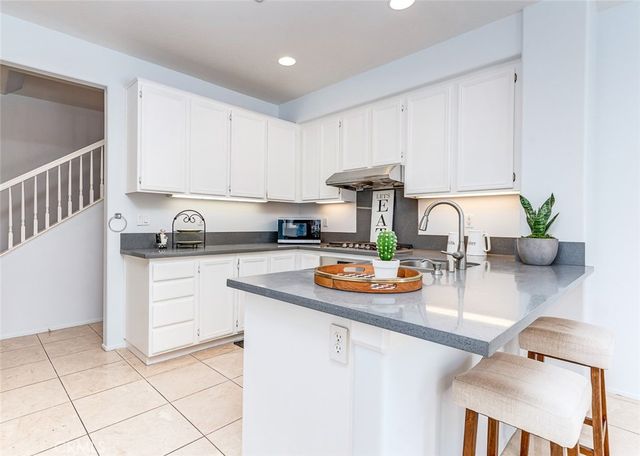 38 Daisy, Irvine, CA 92618