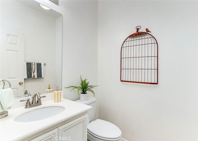 38 Daisy, Irvine, CA 92618