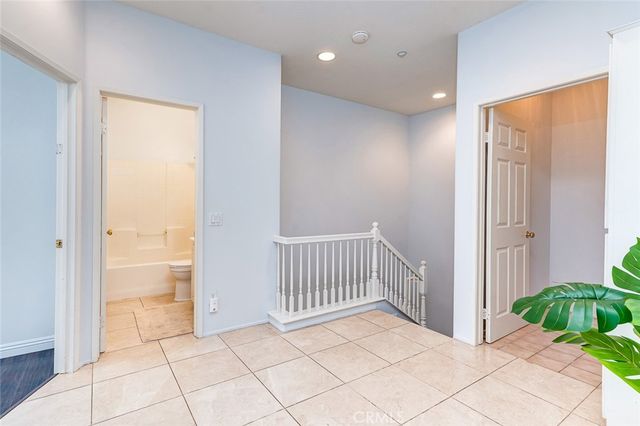 38 Daisy, Irvine, CA 92618