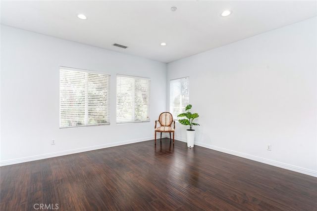 38 Daisy, Irvine, CA 92618