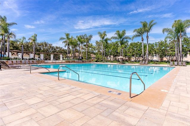 38 Daisy, Irvine, CA 92618