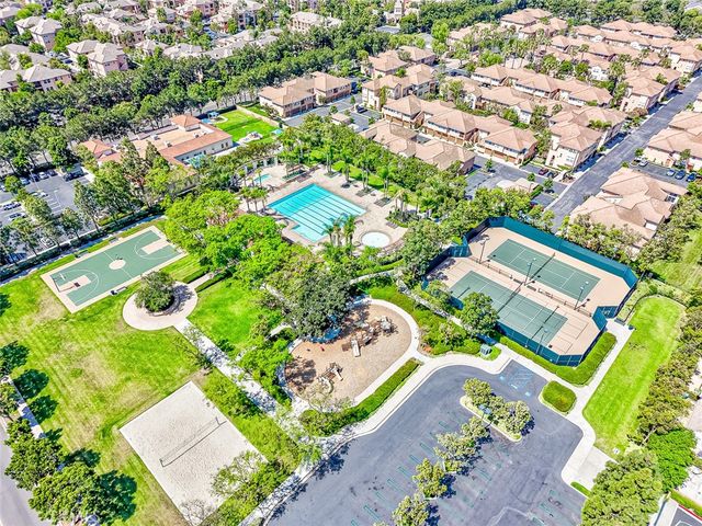 38 Daisy, Irvine, CA 92618