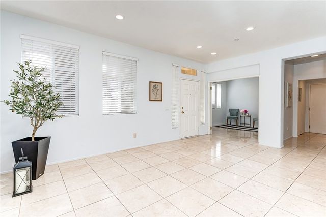 38 Daisy, Irvine, CA 92618