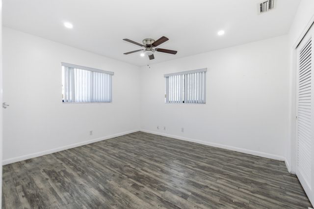 837 NW 41st Street A-b, Oakland Park, FL 33309