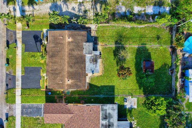 837 NW 41st Street A-b, Oakland Park, FL 33309
