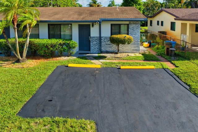 837 NW 41st Street A-b, Oakland Park, FL 33309