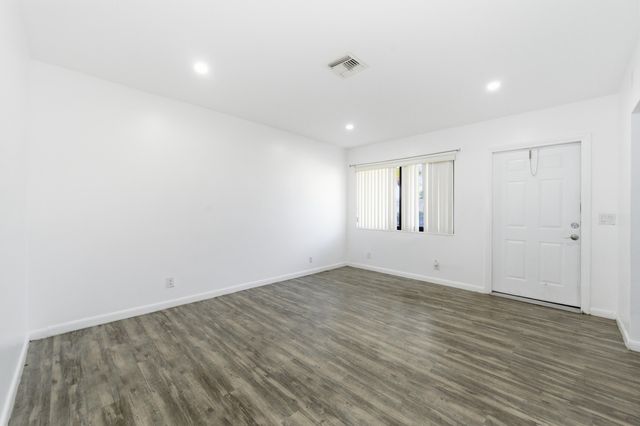 837 NW 41st Street A-b, Oakland Park, FL 33309