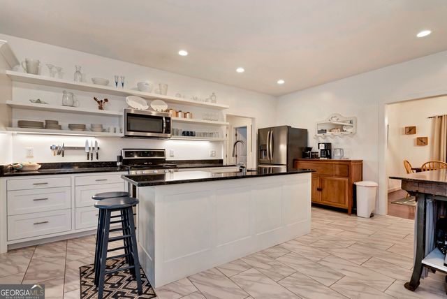 812 Covecrest Drive, Tiger, GA 30576