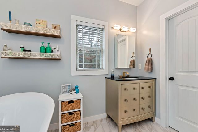 812 Covecrest Drive, Tiger, GA 30576