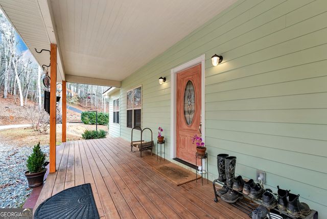 812 Covecrest Drive, Tiger, GA 30576