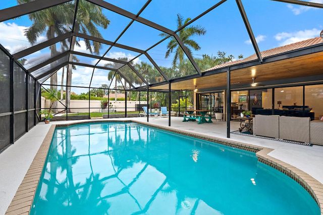 2805 Cuyahoga Lane, West Palm Beach, FL 33409