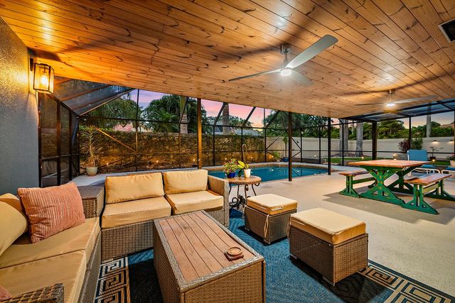 2805 Cuyahoga Lane, West Palm Beach, FL 33409