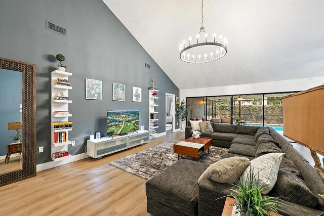 2805 Cuyahoga Lane, West Palm Beach, FL 33409