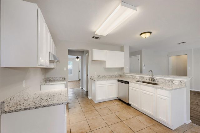 708 Pampas Ricas DR, Leander, TX 78641