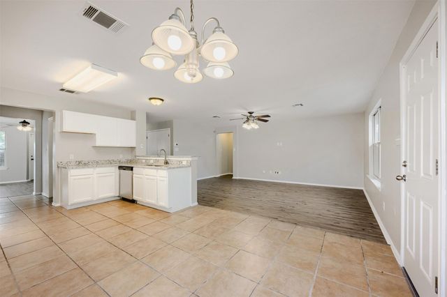 708 Pampas Ricas DR, Leander, TX 78641