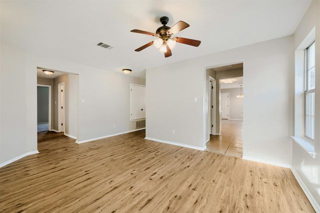 708 Pampas Ricas DR, Leander, TX 78641