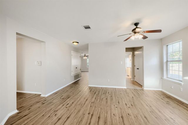 708 Pampas Ricas DR, Leander, TX 78641