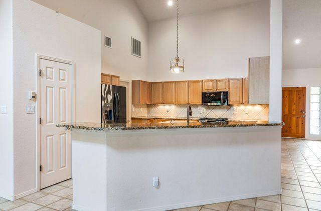 2505 Rio Orilla Lane NW, Albuquerque, NM 87120