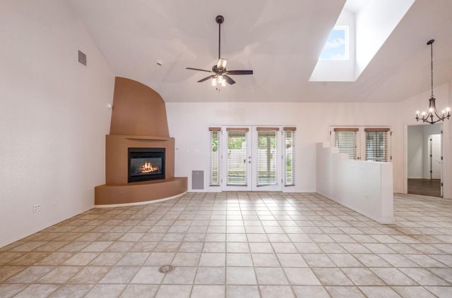 2505 Rio Orilla Lane NW, Albuquerque, NM 87120