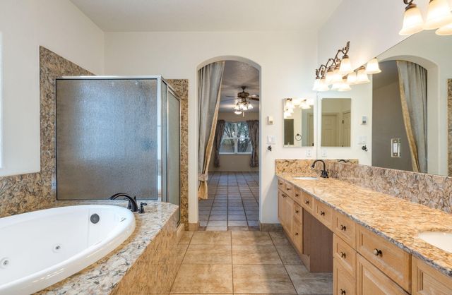 2505 Rio Orilla Lane NW, Albuquerque, NM 87120