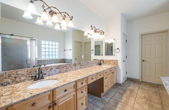 2505 Rio Orilla Lane NW, Albuquerque, NM 87120