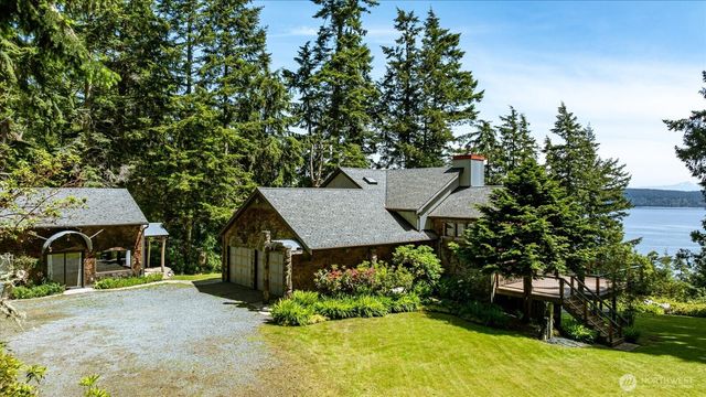 1975 North Bluff Road, Coupeville, WA 98239