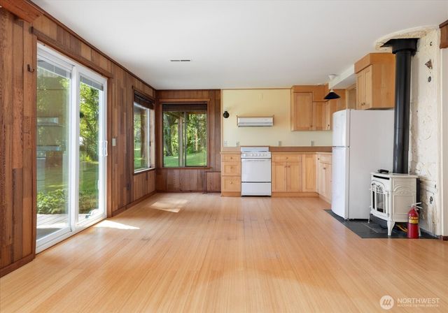 1975 North Bluff Road, Coupeville, WA 98239