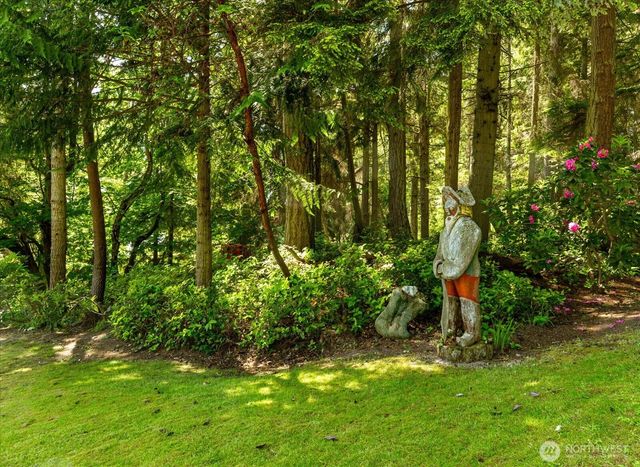 1975 North Bluff Road, Coupeville, WA 98239