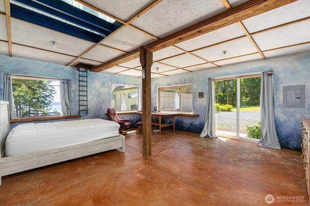1975 North Bluff Road, Coupeville, WA 98239