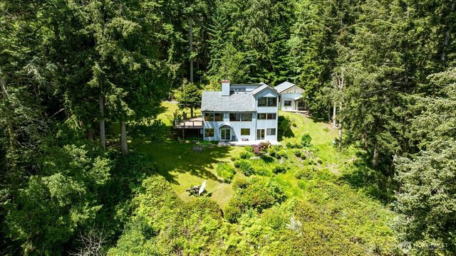 1975 North Bluff Road, Coupeville, WA 98239