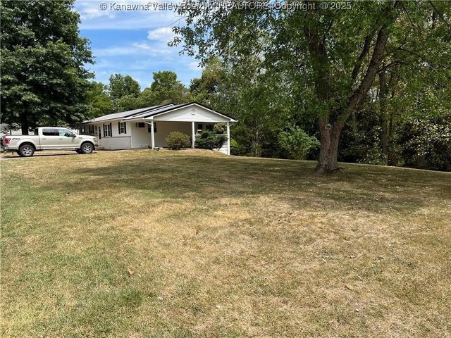 226 Simmons Drive, Ripley, WV 25271