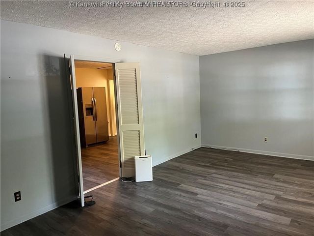 226 Simmons Drive, Ripley, WV 25271