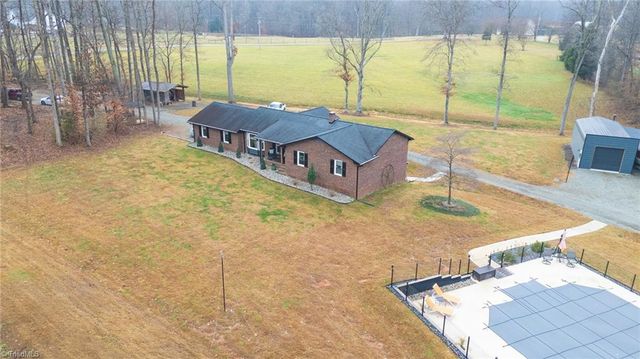 2567 Jones Drive, Mebane, NC 27302